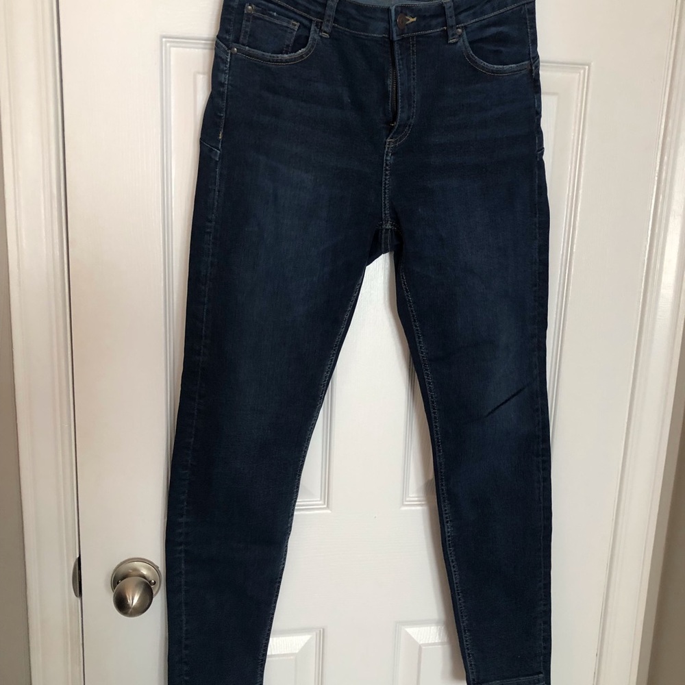 Reserved jeans.